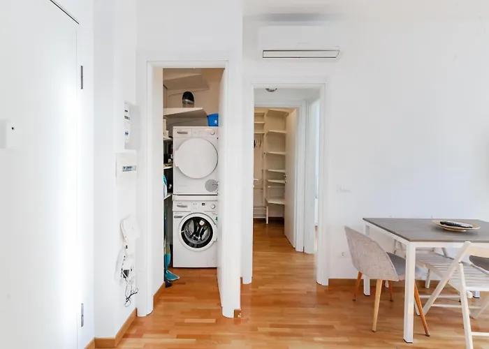 Da Vinci - With Balcony In Design District - Tortona Area Apartman Milánó