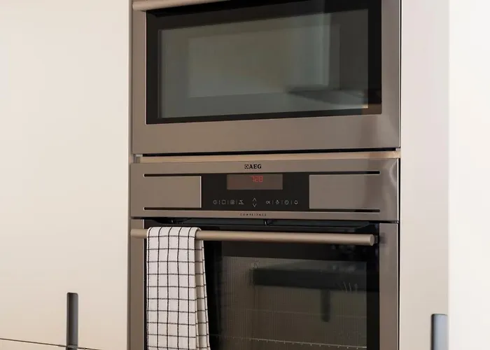 Manzoni 44