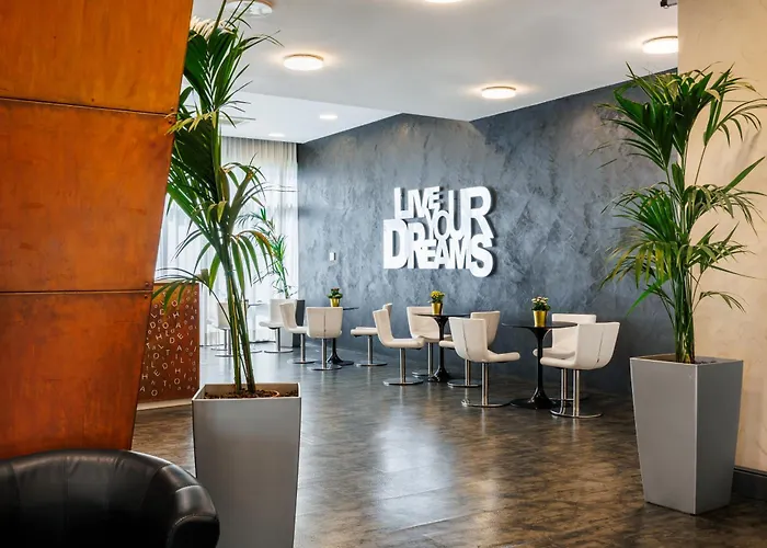 Ih Lorenteggio 호텔 4*