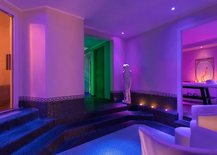 Sina De La Otel Milano