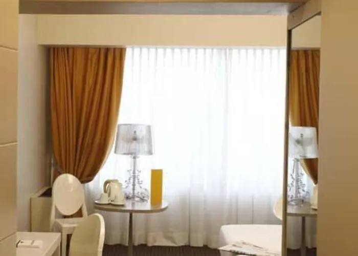 Blaise & Francis فندق