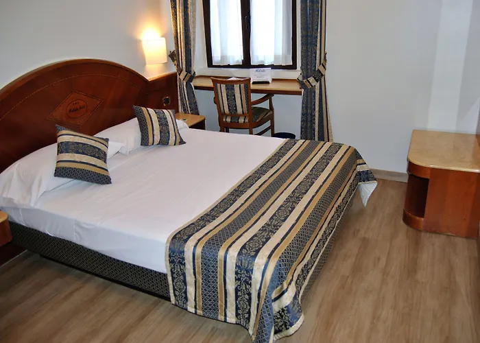 Mokinba Baviera Hotel Milán