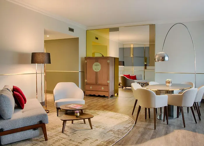 Otel Nh Collection Porta Nuova 4*