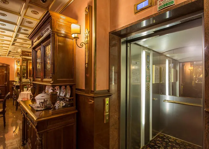 فيتوريا فندق ميلان