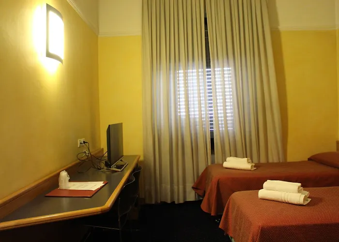 كلَب فندق 3*