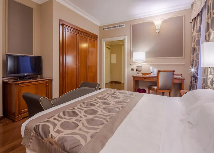 Grand Visconti Palace 4*