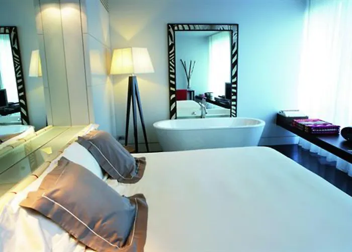 Sina The Gray Hotel 5*