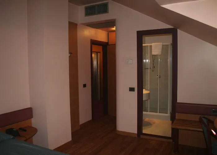 Albert Hotel Hotel Milán