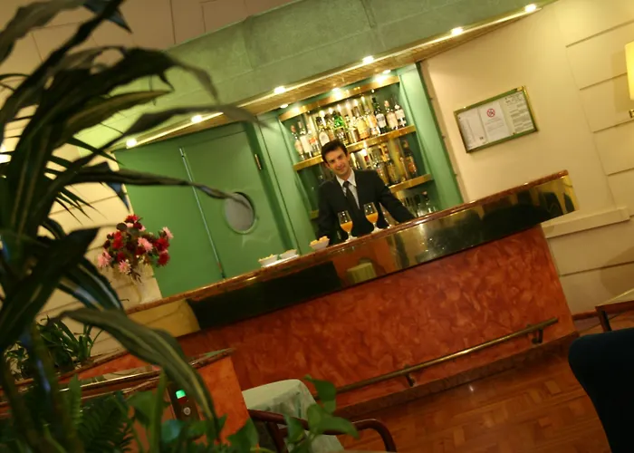 Hotel Albert Hotel 3*