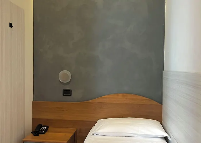 Sara 2* Μιλάνο