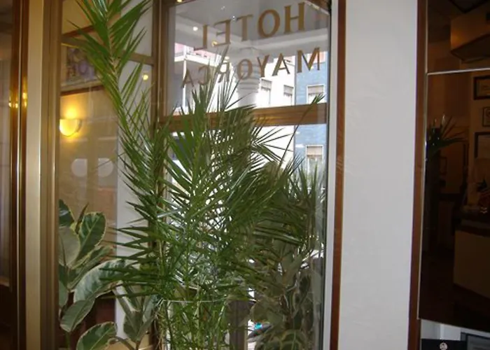 マヨルカ 3* ミラノ
