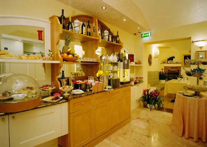 酒店 Boutique Dieci 4*