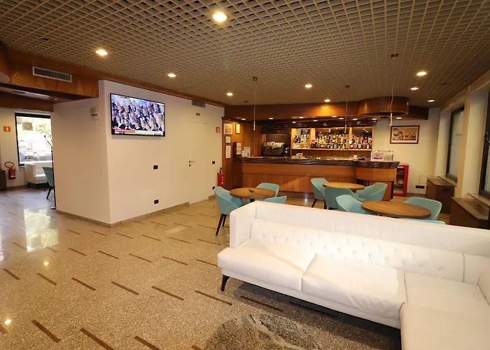 Domenichino 3* Milão