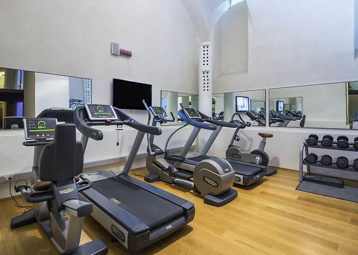호텔 Avani Palazzo Moscova 4*