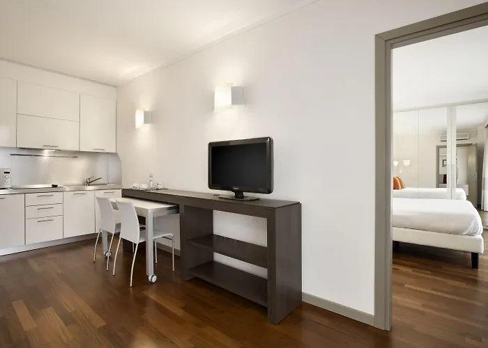 Hotel Ramada Plaza By Wyndham 4*