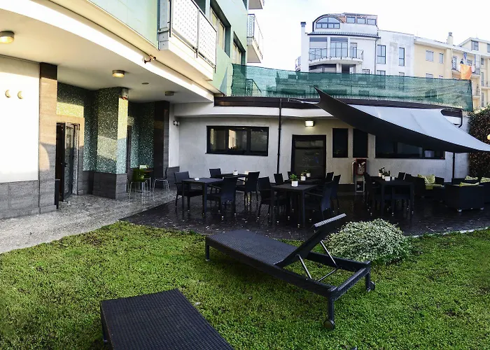 Acca Palace - Aa מלון