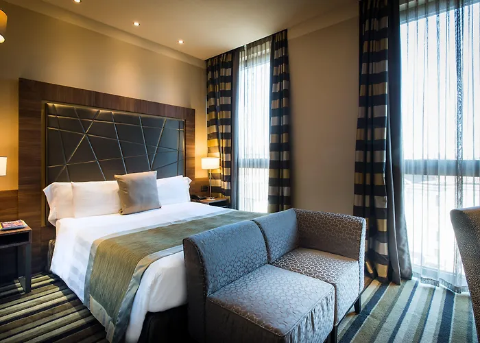 Uptown Palace Отель 4*