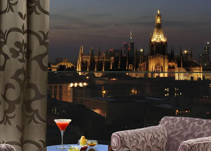 Отель Uptown Palace Милан