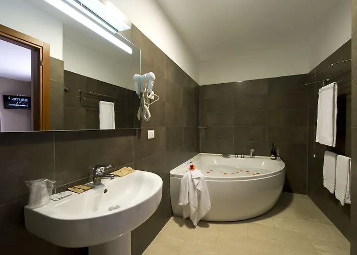 Oasi Village 3*
