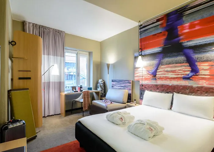 Ibis Centro Hotel 3*