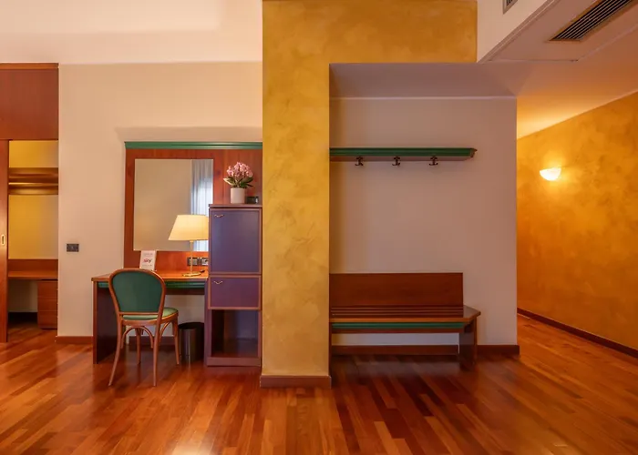 Otel Raffaello Milano