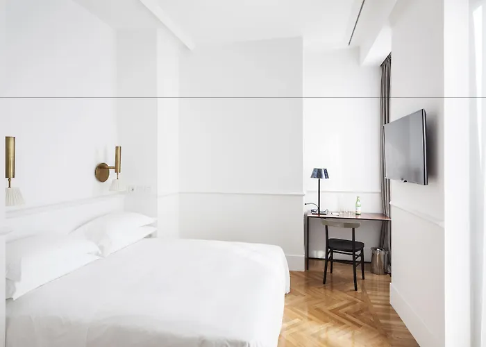 Hotel Senato 4*