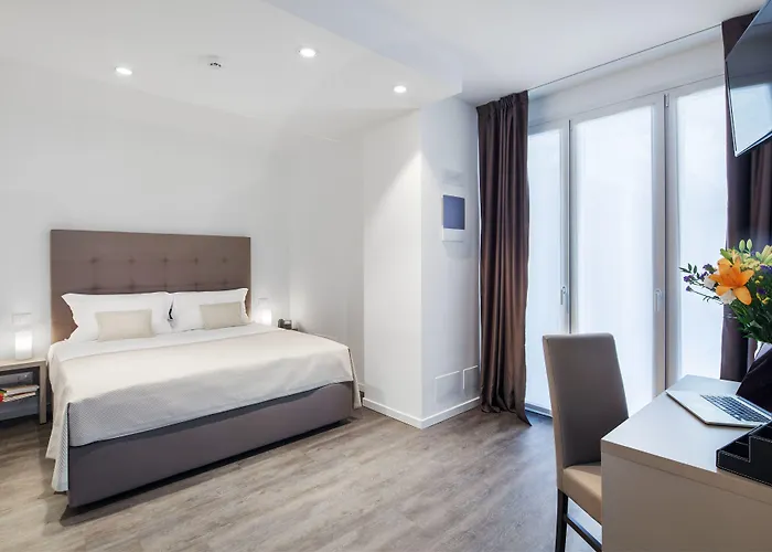Aparthotel & Urban Padel 4*