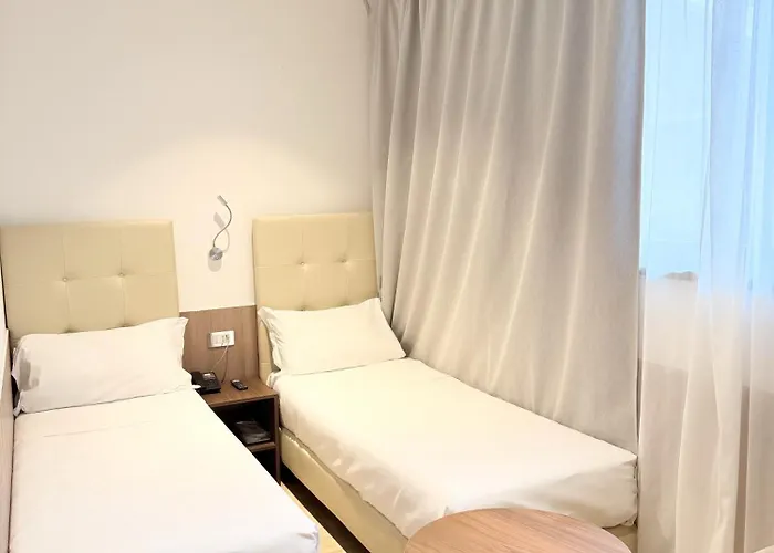 Lh Hotel 4*