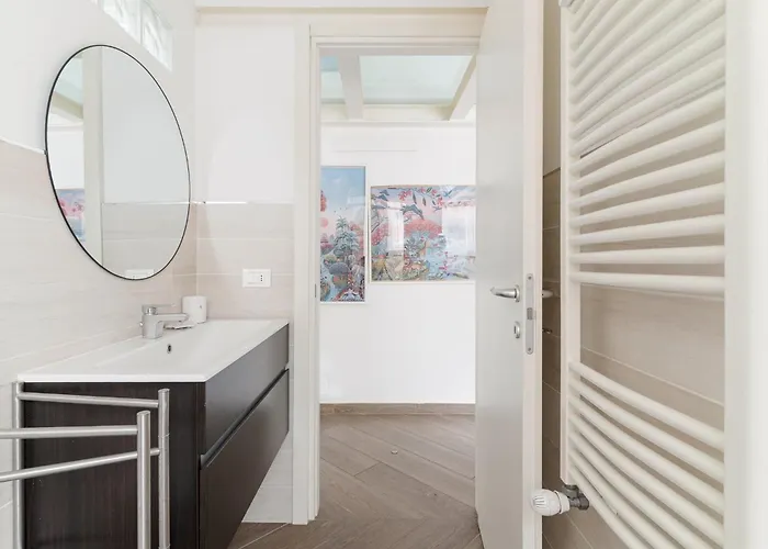 Apartment Guesthost - Comfortable Loft Citta Studi