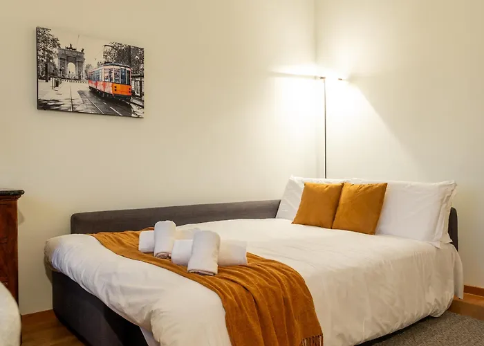 Politecnico - Spacious Ap Balcony - Sleeps 4 * Milano