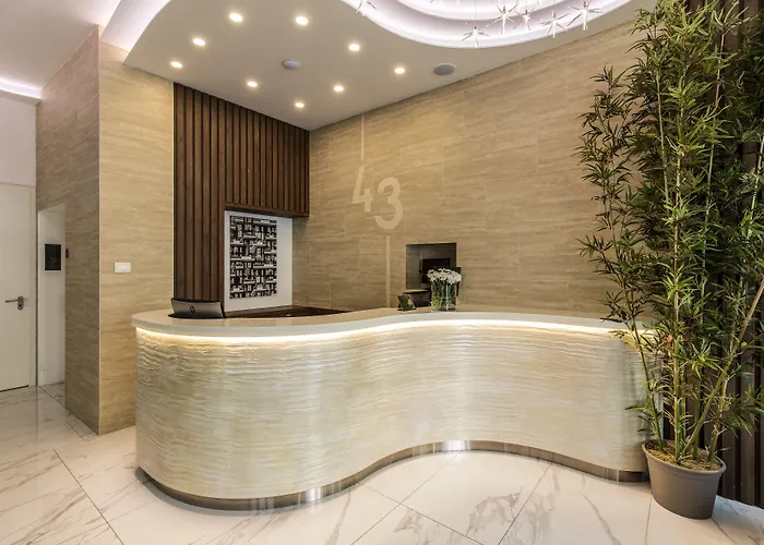 43 Station 3* Milano