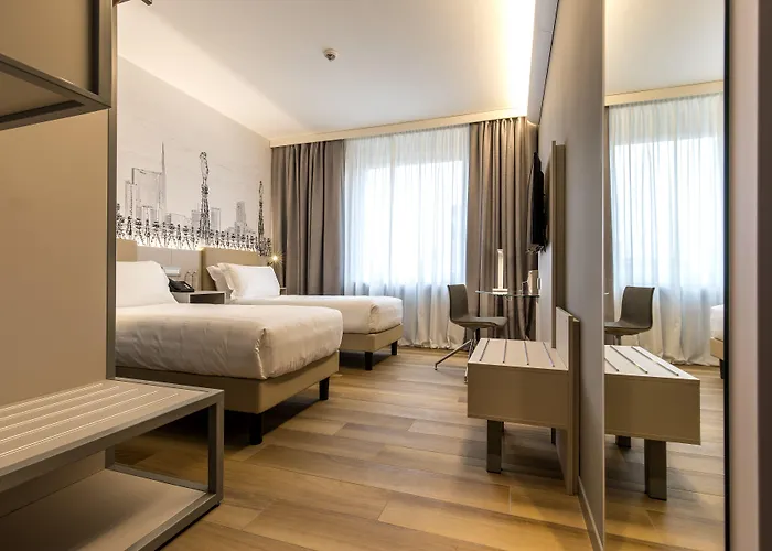 43 Station 3* Milano