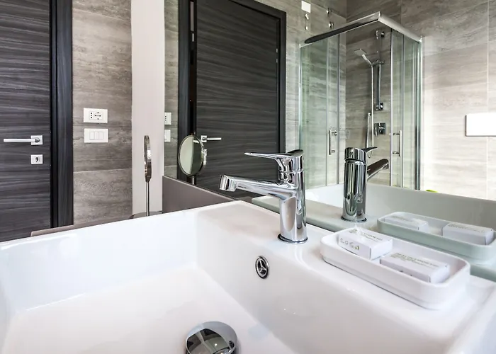 Made To Measure Business Konukevi 4*