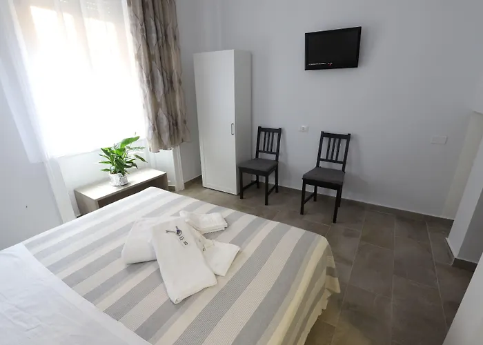 Leonardo Da Vinci Hotel *
