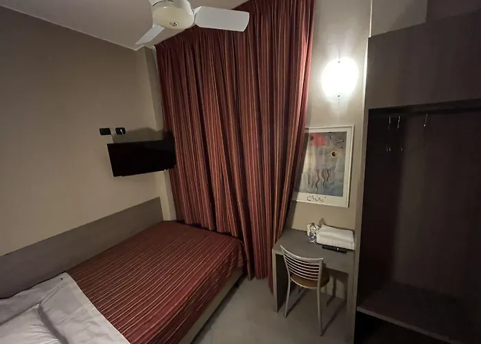 Parma Hotel 2*