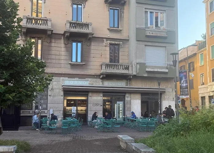 Modern Flat Near Fondazione Prada Feriehus Milano