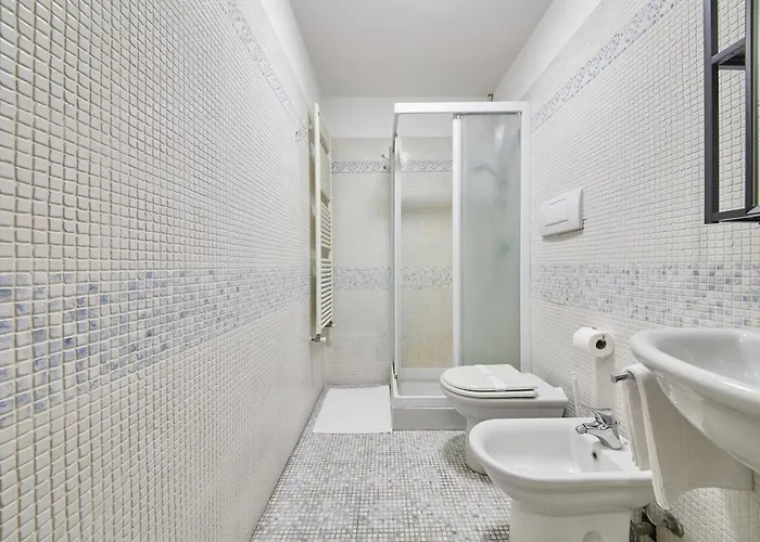 Centro- Cadorna, Comfort, Wi-fi And Ac דירה *