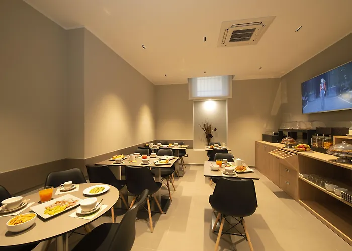 Hotel H21 3*