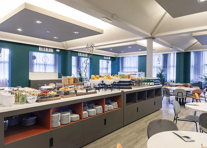 Hotel Quark 4*
