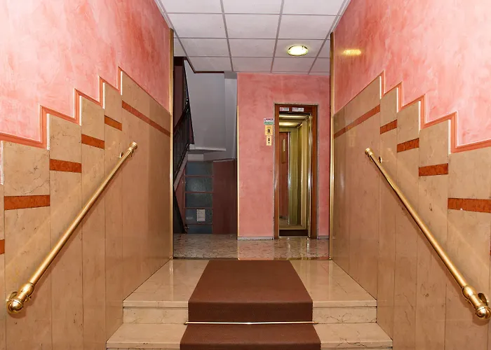 Апартаменты Skyline In Citta Studi A 1 Minuto Dal Metro Con Terrazzo Wi-fi E Netflix