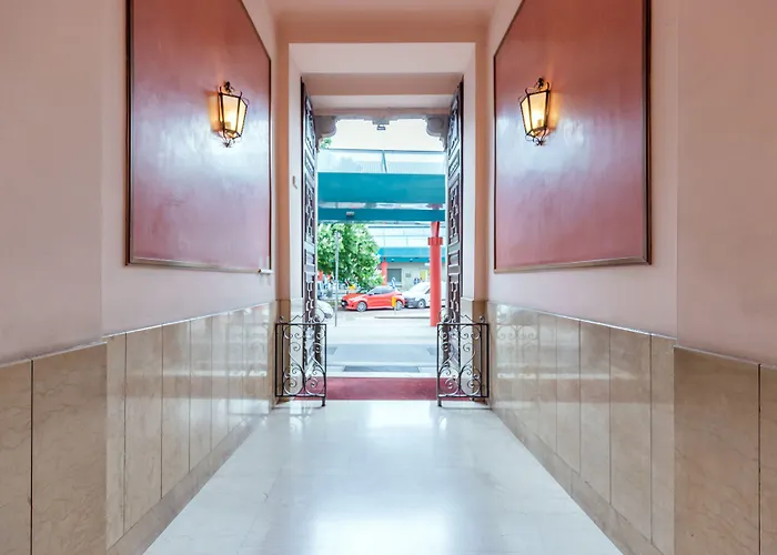 Retreats Cadorna Duomo شقة ميلان