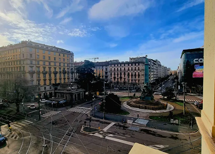 Casa Storica Piazza 5 Giornate Guest house 4*