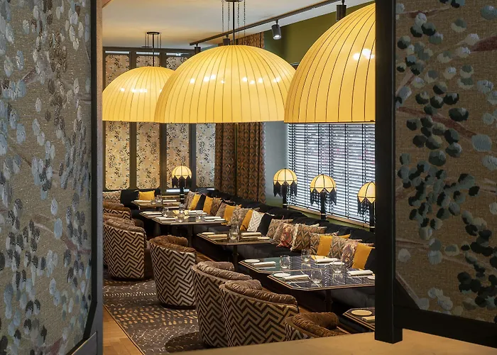 Radisson Collection Hotel, Santa Sofia 5*