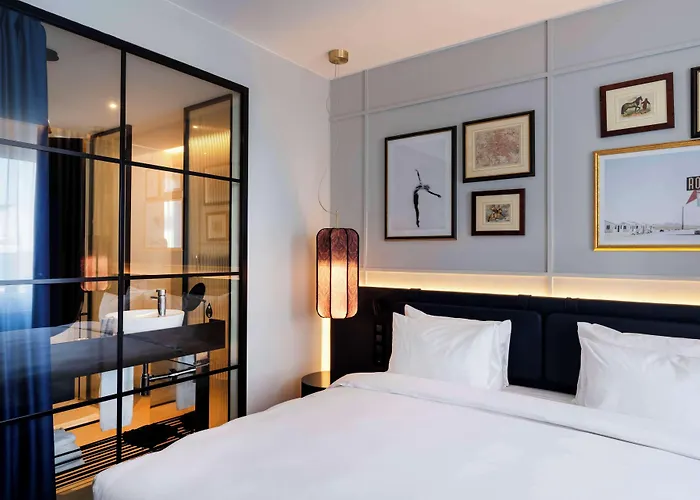 Radisson Collection Hotel, Santa Sofia 5*