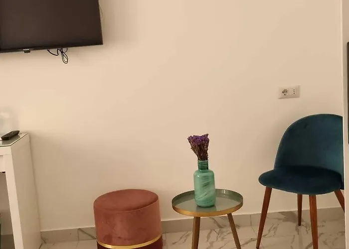 Πανσιόν Leia Hospitality 4*