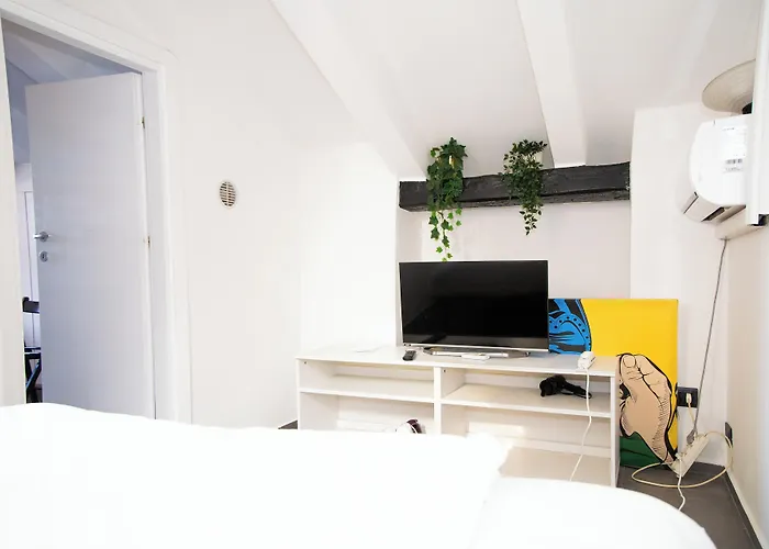 Hosting Dreams Attics - Duomo Appartement *