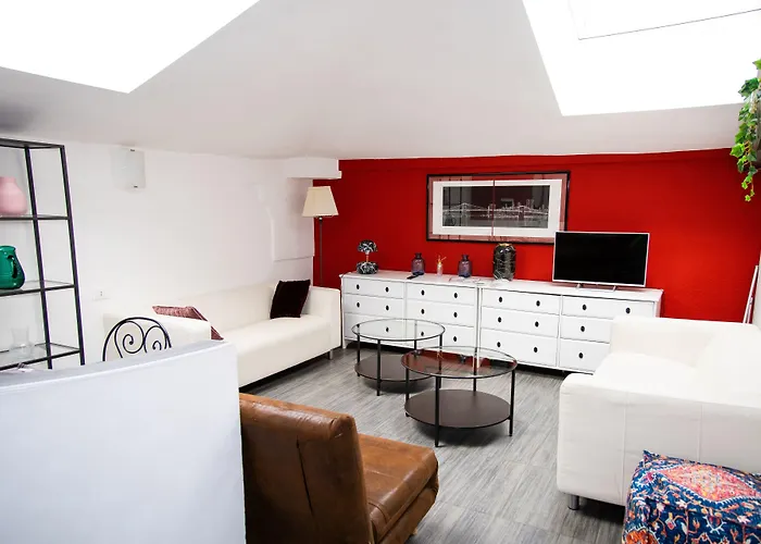 Appartement Hosting Dreams Attics - Duomo Milaan