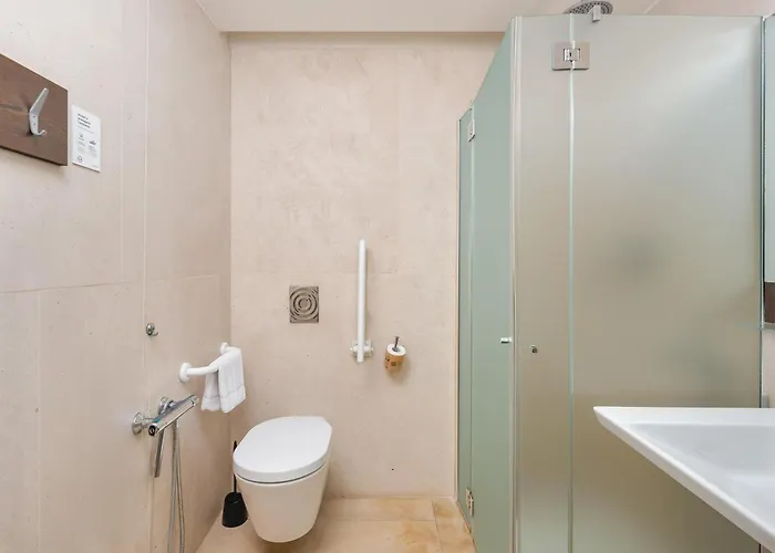 Station Hotel 3*