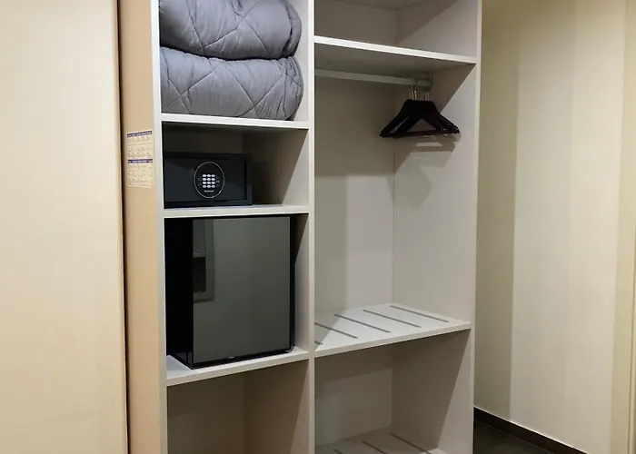 Stradivari 3* ミラノ