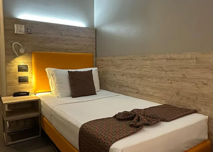 Stradivari ミラノ